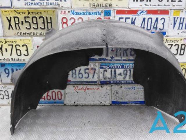 Підкрилок задній лівий 51717394817 BMW