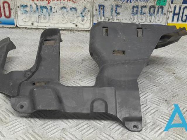 Захисний кожух кермового механізму 51757347022 BMW