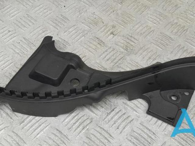 Накладка ринви задня права 51765A04E72 BMW