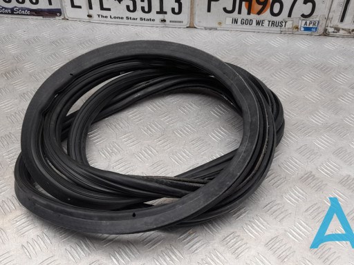 Прокладка кришки багажника 51767177284 BMW