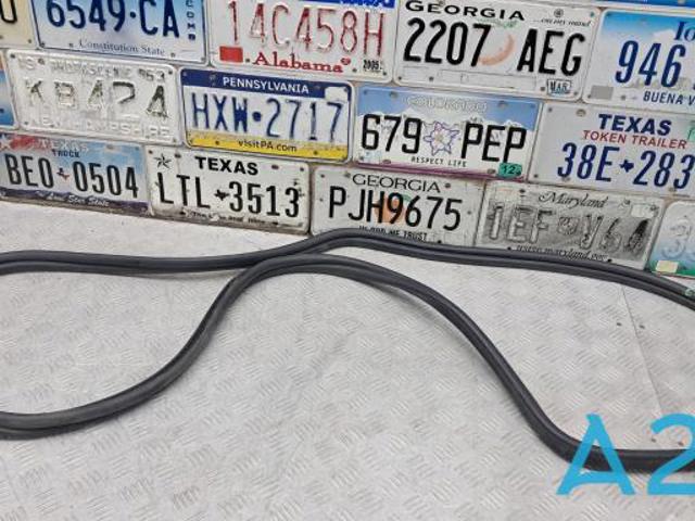Прокладочний гумка багажника 51767357103 BMW
