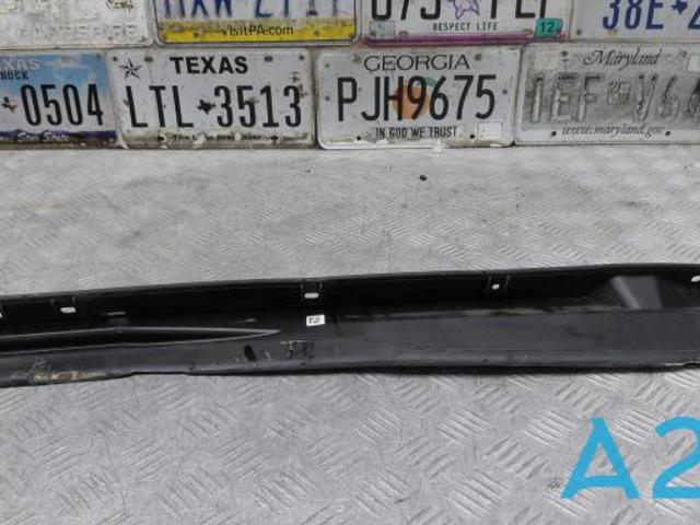 Ущільнювач арки крила 51767419385 BMW