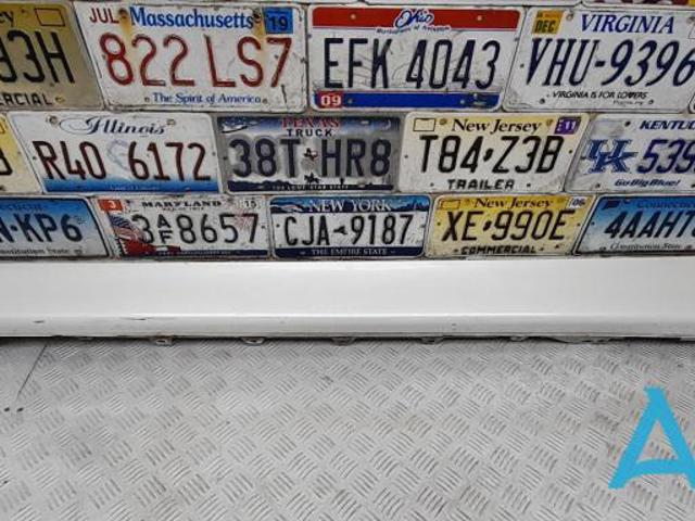 Накладка зовнішня (молдинг) порога, лівий 51777374613 BMW