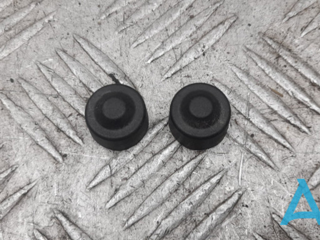 Болт піддона 52108119867 BMW