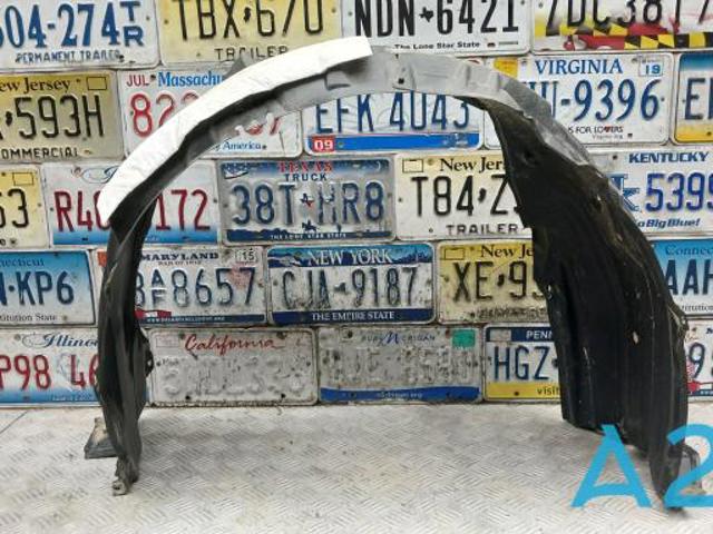 Подкрильнікі переднього крила, правий 5387547100 TOYOTA