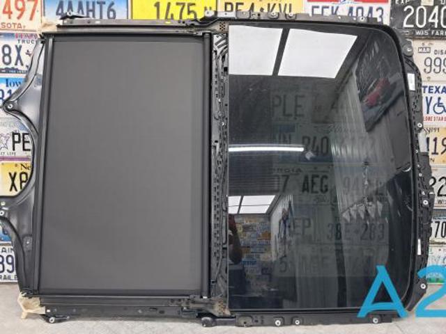 Панель люка 54107409145 BMW
