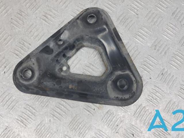 Кронштейн передньої балки 544C46RA0B NISSAN
