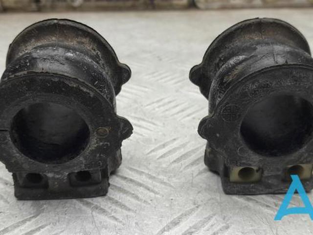 Подушка стабілізатора 546135AA0A NISSAN