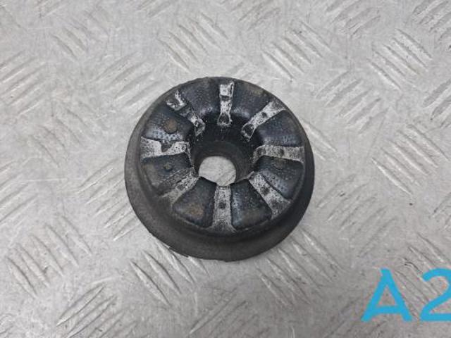 Проставка (гумове кільце) пружини задньої, верхня 55034EN101 NISSAN