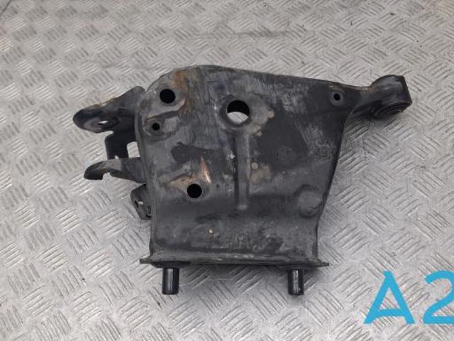 Важіль задньої підвіски нижній, лівий 551B15NA0B NISSAN