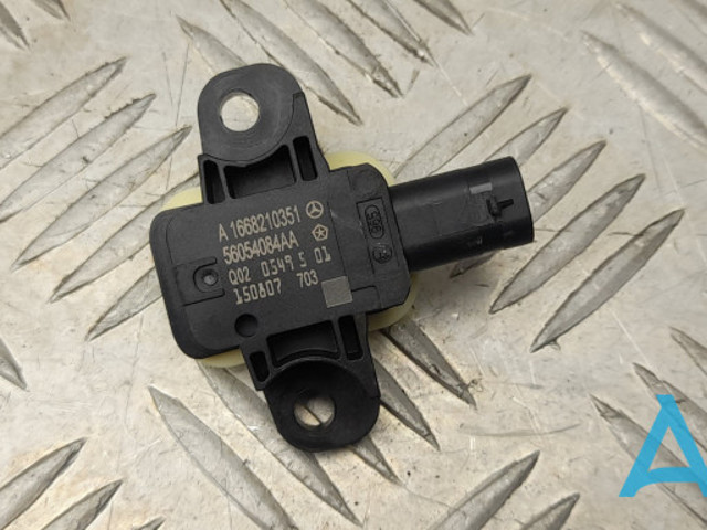 Датчик Ейрбег передній 56054084AA CHRYSLER