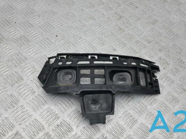 Направляюча заднього бампера, права 561807484A VAG