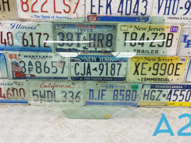 Скло заднє праве 561845026A VAG