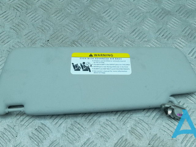 Козирок протисонячний 561857552A2F4 VAG