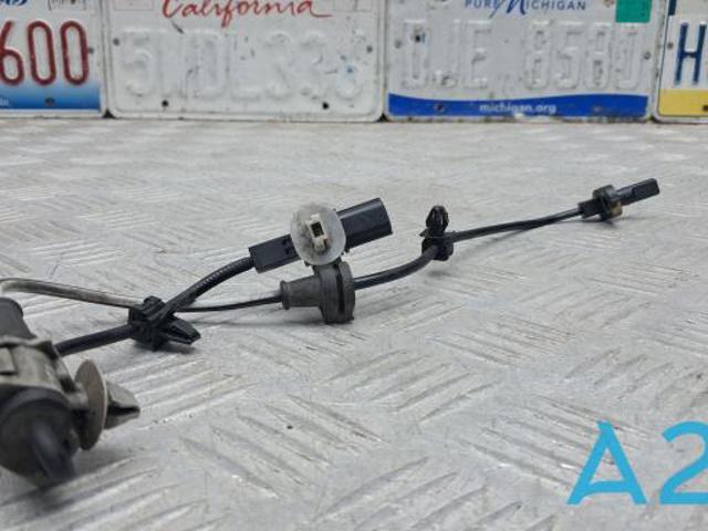 Датчик АБС (ABC) передній, правий 57450TRTA01 HONDA