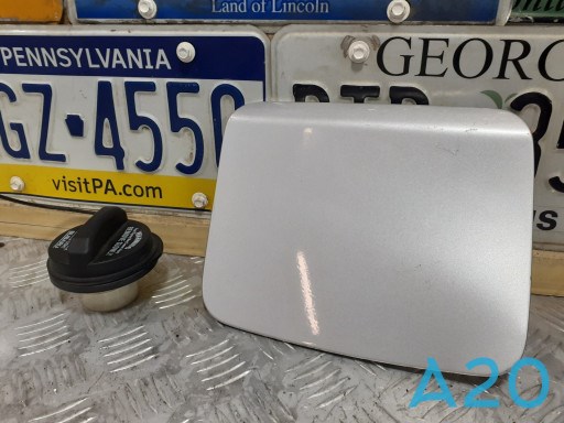 Люк б/бака 57601FG0009P SUBARU