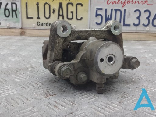 Задній гальмівний супорт лівий 58210D3000 HYUNDAI