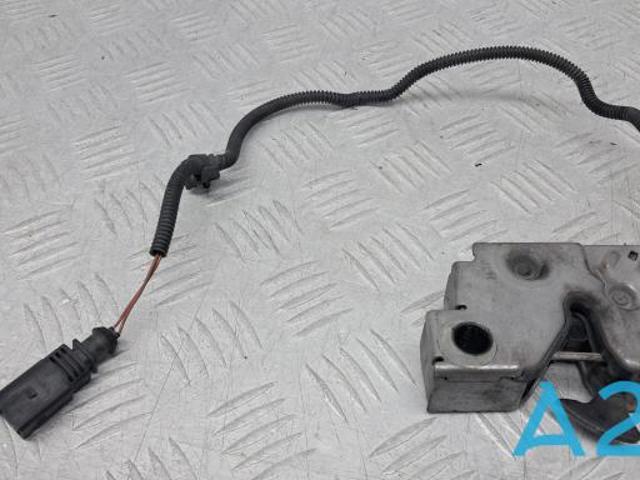 Замок кришки капота 5F0823509C VAG