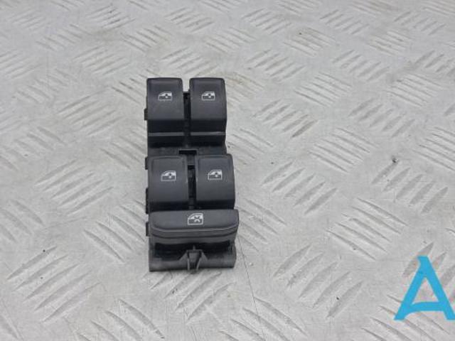 Кнопковий блок керування склопідіймачами передній лівий 5G0959857DWHS VAG