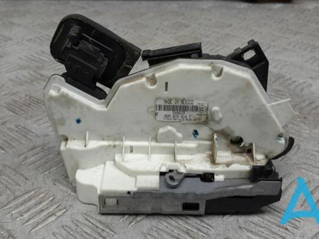 Замок задніх дверей, правих 5GM839016F VAG