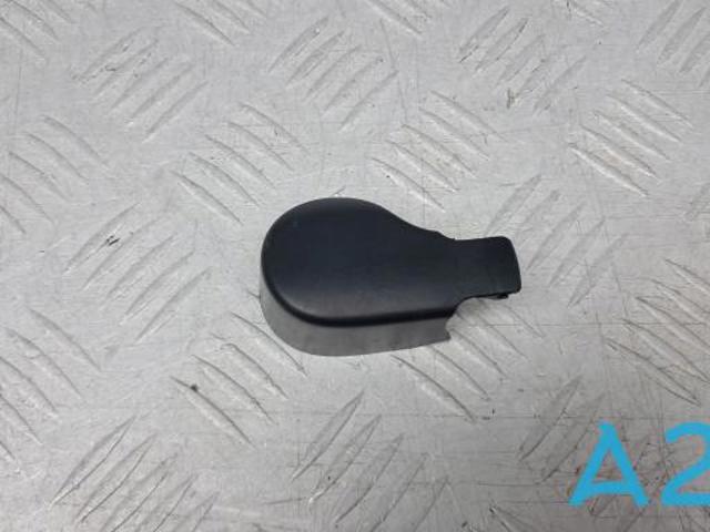 Заглушка гайки кріплення повідка заднього двірника 5K6955435 VAG