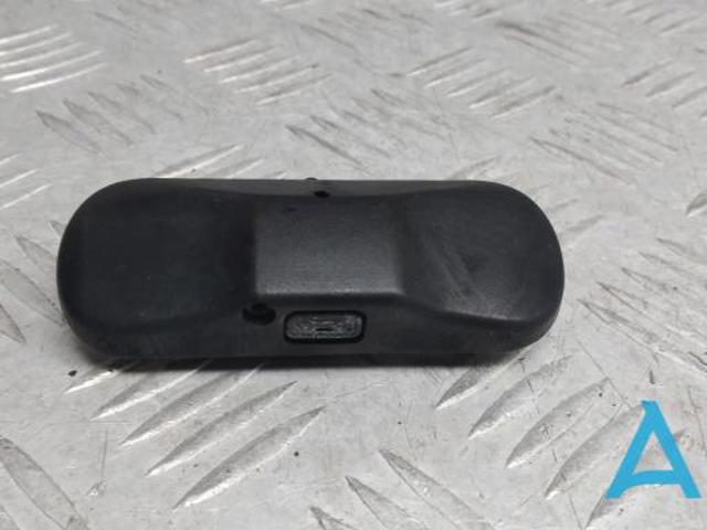 Форсунка омивача лобового скла 5M0955986C9B9 VAG