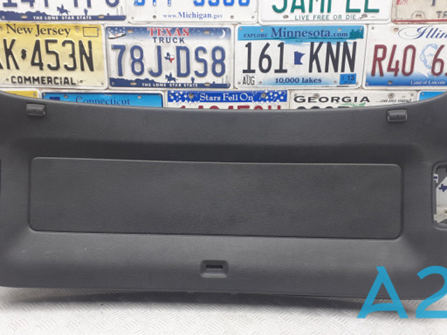 Оббивка дверей задка кузова 5N0867601A82V VAG