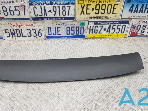 Оббивка дверей задка кузова 5N0867707B82V VAG