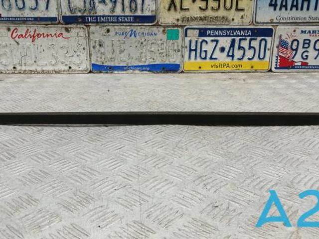 Правий молдинг вітрового скла 5NA854328C5AP VAG