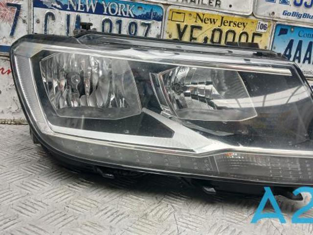 Фара правая 5NL941006 VAG