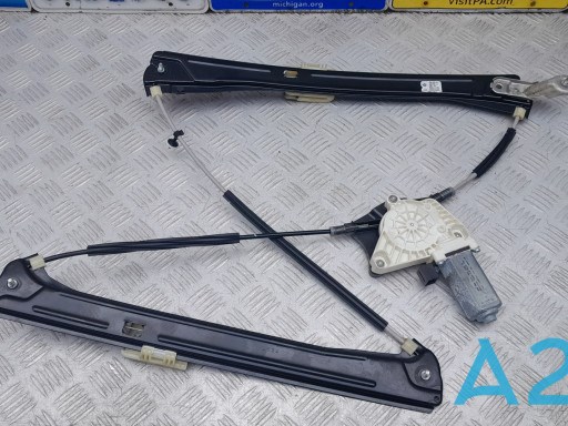 Склопідйомник з електродвигуном 5NN837461 VAG