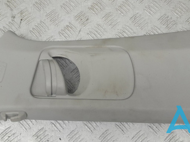 Обшивка стійки кузова внутрішня, середня ліва 5NN867243ARM5 VAG
