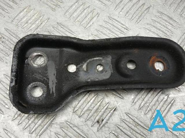 Кронштейн передньої балки 5Q0199517G VAG