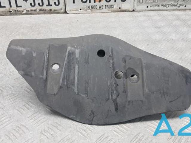 Захист заднього нижнього важеля 5Q0501734 VAG