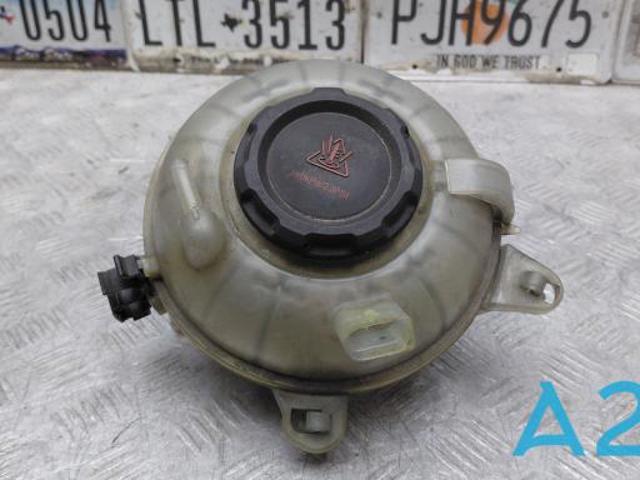 Бачок системи охолодження двигуна розширювальний 5QM121407C VAG