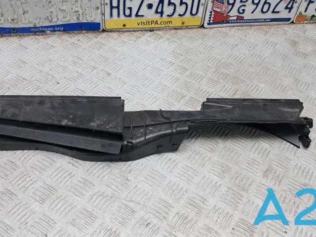 Патрубок повітряний, вхід повітряного фільтра 5QM129254 VAG
