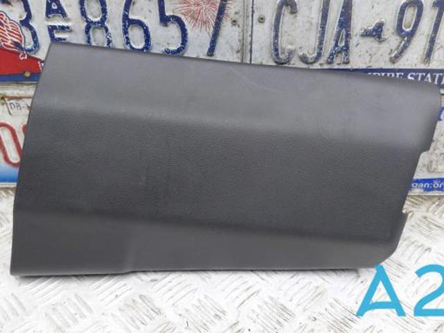 Обшивка стійки кузова внутрішньої, середня нижня ліва 5SZ61DX9AA CHRYSLER