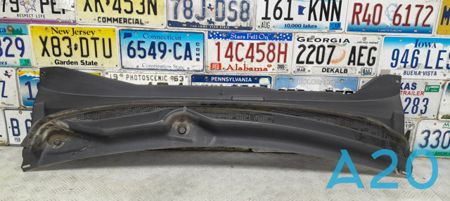 Водостік лобового скла, жабо 5UT09RXFAB CHRYSLER