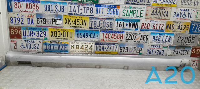 Накладка зовнішня (молдинг) порога, лівий 600587400J TESLA