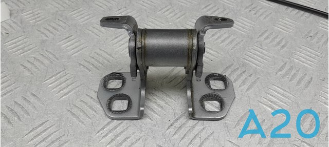 Петля передніх дверей 600954900F TESLA