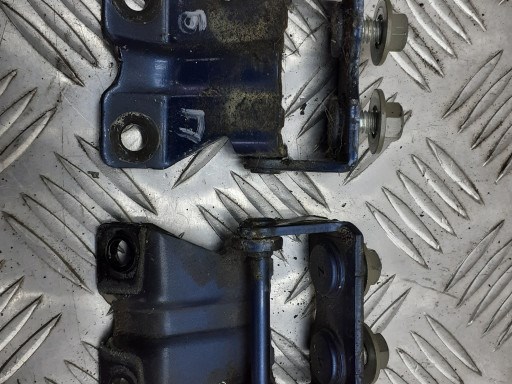 Петля задньої багажної, 3/5 -ої двері 60870AG00A9P SUBARU