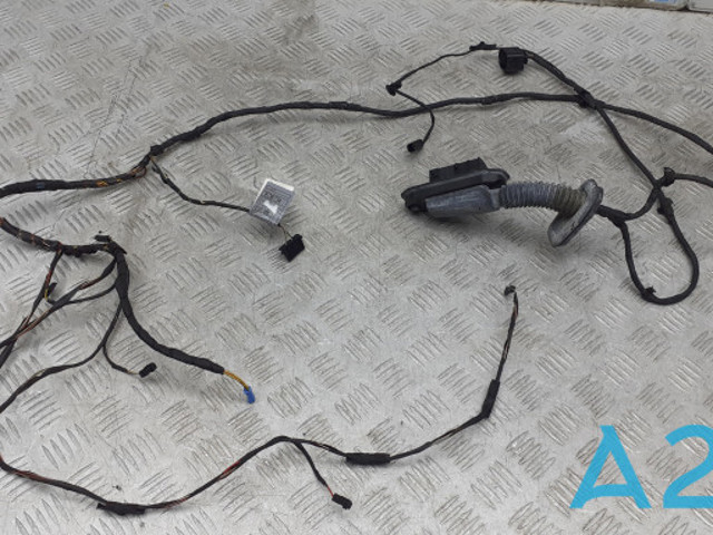 Електропроводка задніх дверей 61129237088 BMW