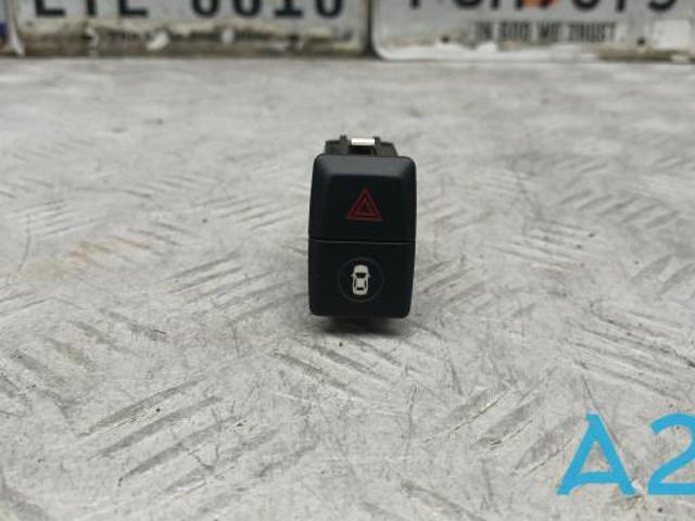 Кнопка включення аварійного сигналу 61319423272 BMW