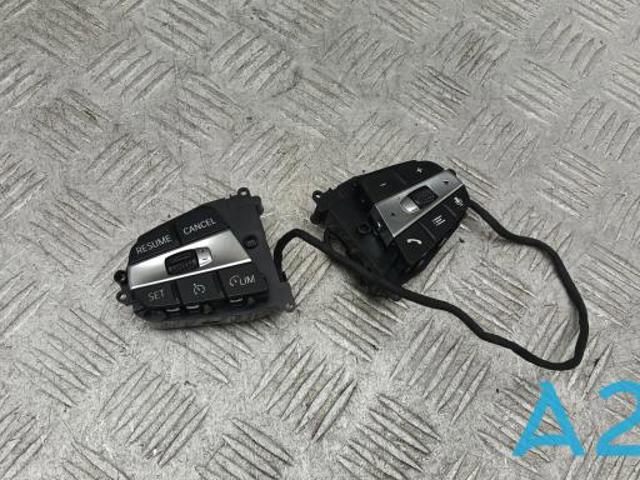 Блок кнопкових перемикачів рульового колеса 61319873213 BMW