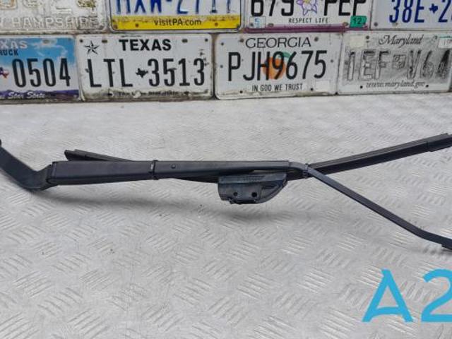 Важіль-поводок двірника лобового скла 61617304071 BMW