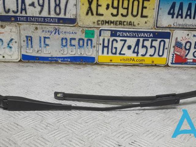 Важіль-поводок склоочисника лобового скла 61619465078 BMW