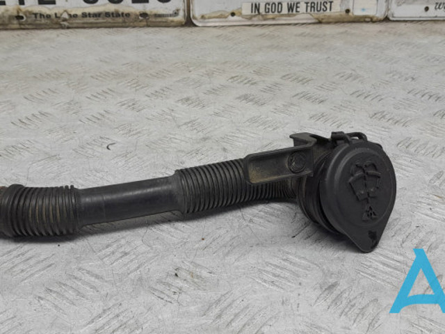 Горловина бачка омивача 61667162586 BMW