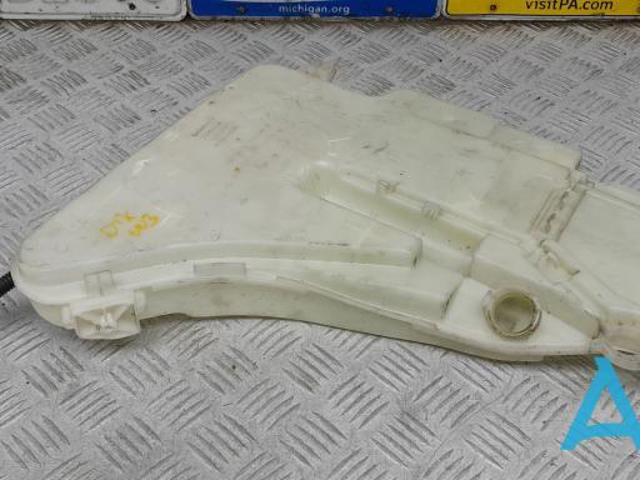 Бачок омивача лобового скла 61667269668 BMW