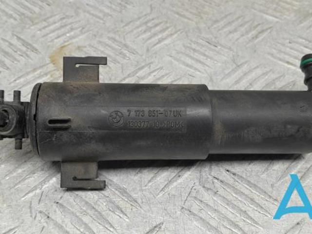 Сопло омивача фари передньої, лівої 61677173851 BMW