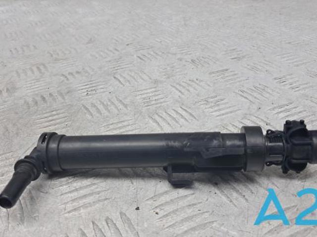 Форсунка омивача фари передньої, лівої 61677275657 BMW